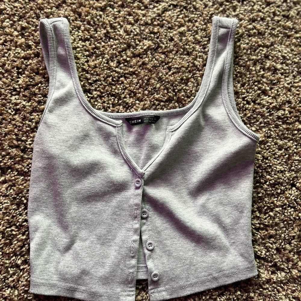 SHEIN Light Gray Ribbed Button-Up Top - Picture 3 of 5